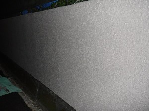 外塀上塗り完了 - コピー