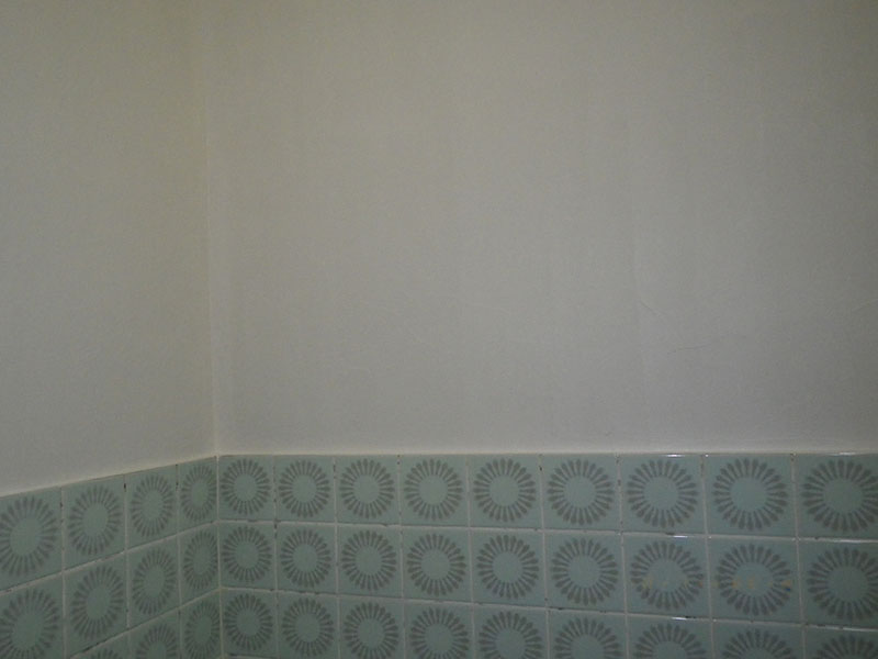 浴室壁塗装工事　小牧市Ｔ様邸